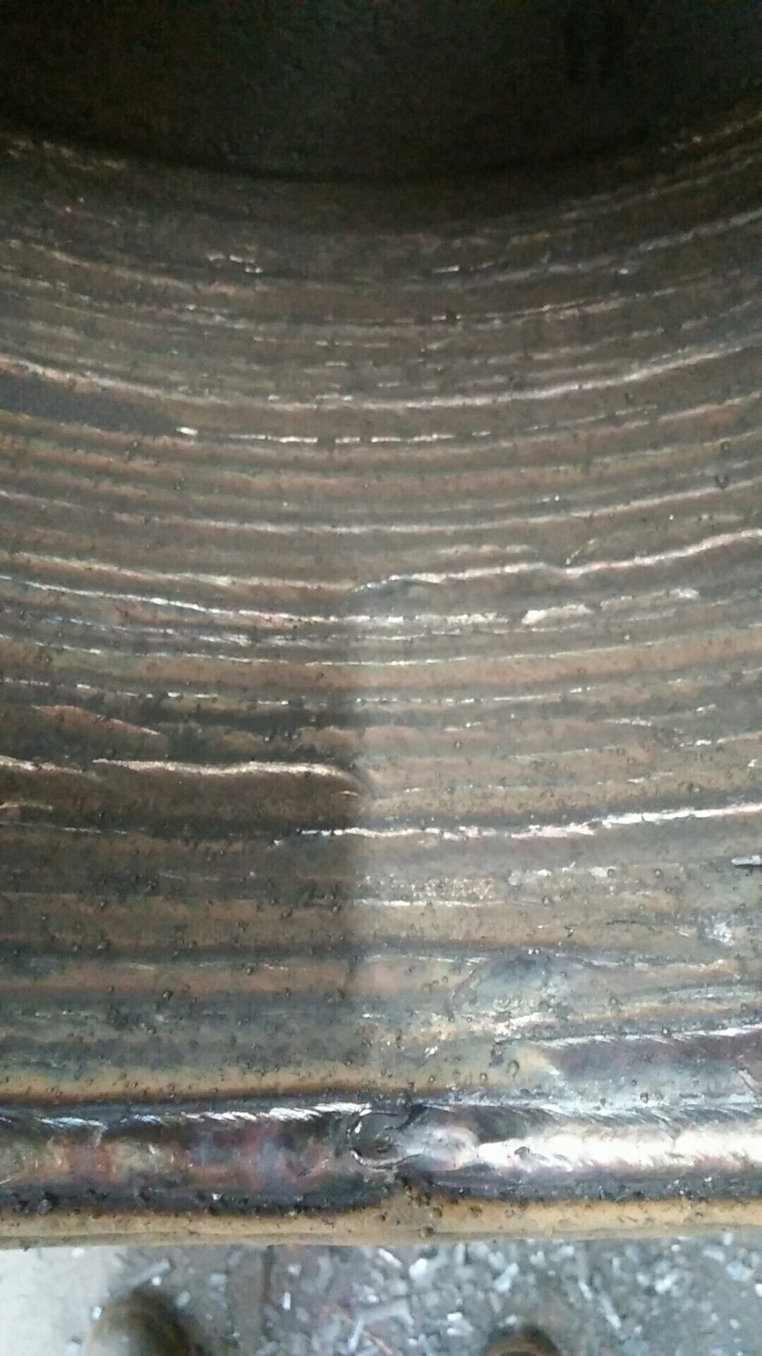 焊絲堆焊提高管件的耐腐蝕性